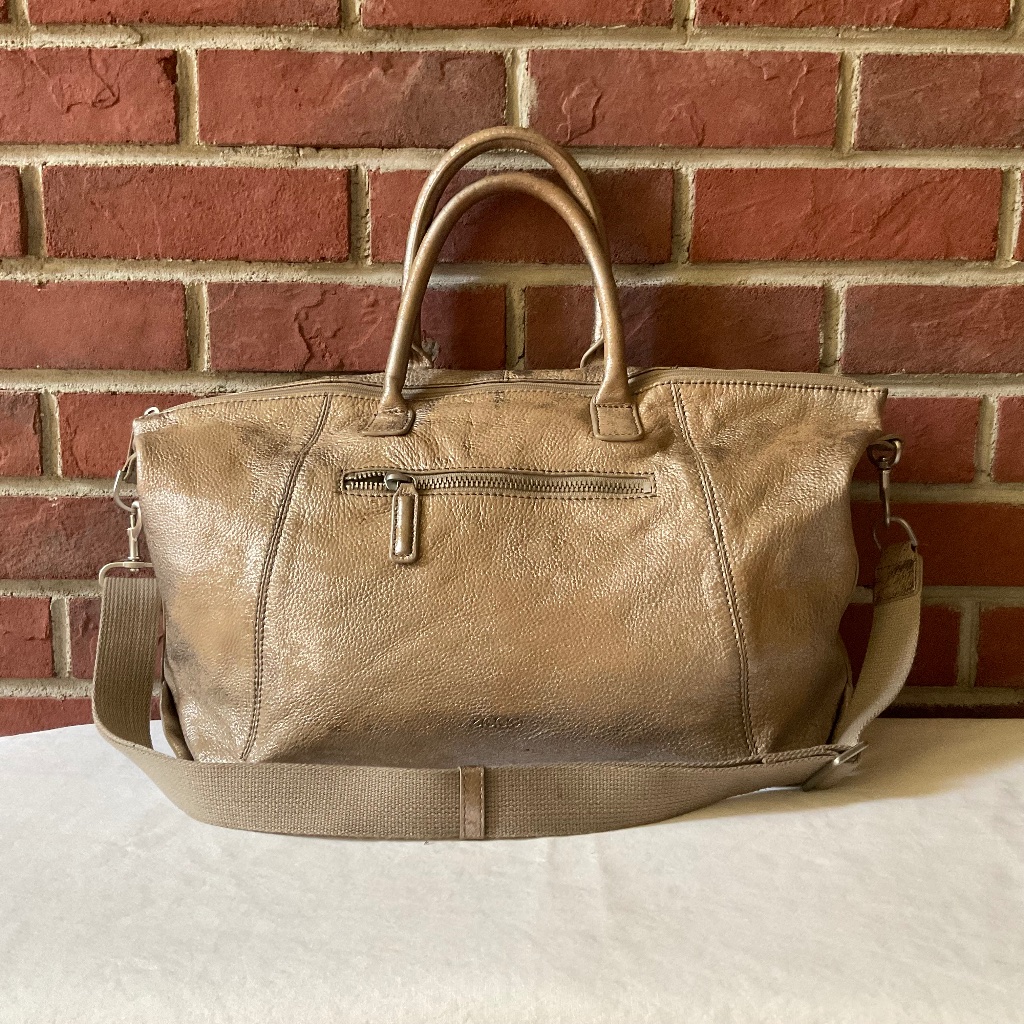 Ecco Beige Genuine Pebble Leather Silver Metallic Weekender Tote Travel Bag